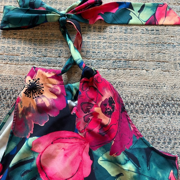 Tommy Bahama floral print halter top - Picture 2 of 4